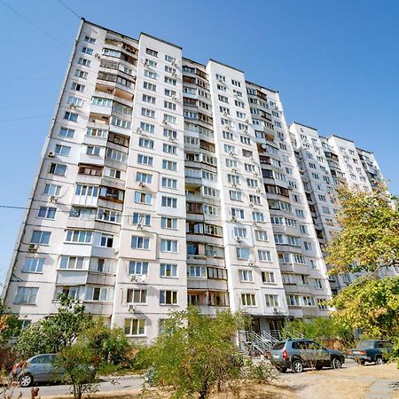 Kvartirkoff Na Obolonskiy Prospekt 9 Kiev Extérieur photo